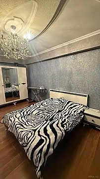 Satılır 3 otaqlı mənzil 135 m²