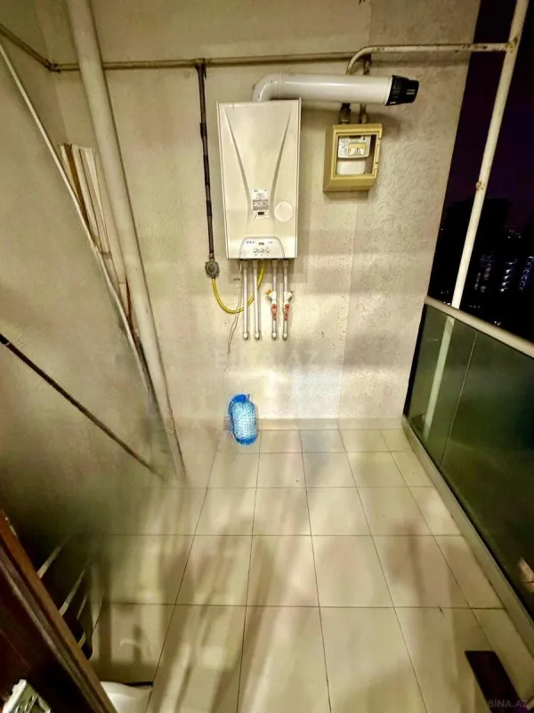 Satılır 3 otaqlı mənzil 136.6 m²