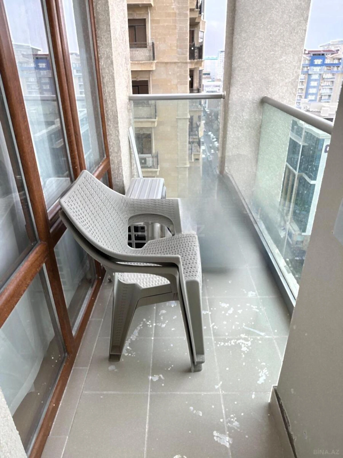 Satılır 3 otaqlı mənzil 136.6 m²