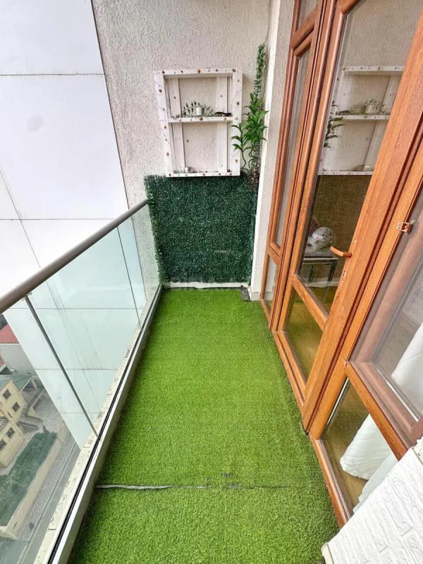 Satılır 3 otaqlı mənzil 136.6 m²