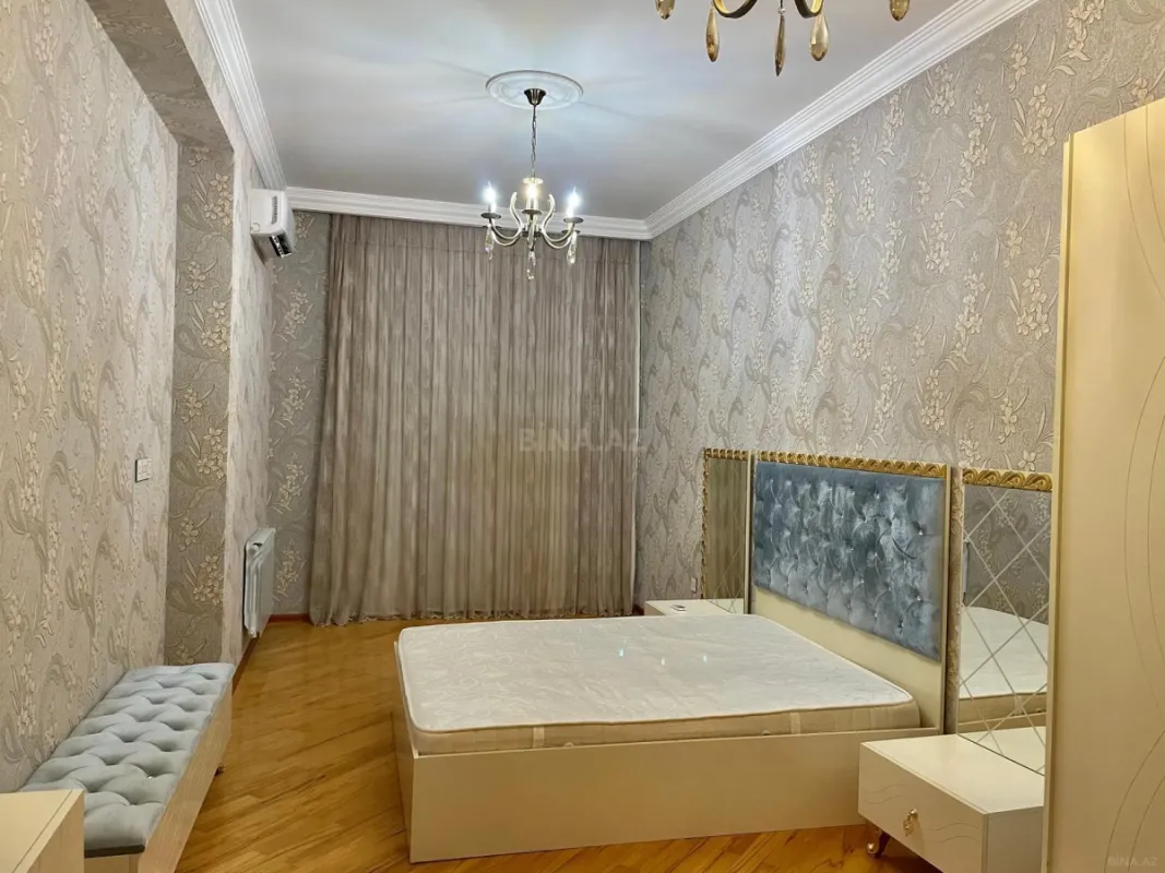 Kirayə verilir 3 otaqlı mənzil 127 m²