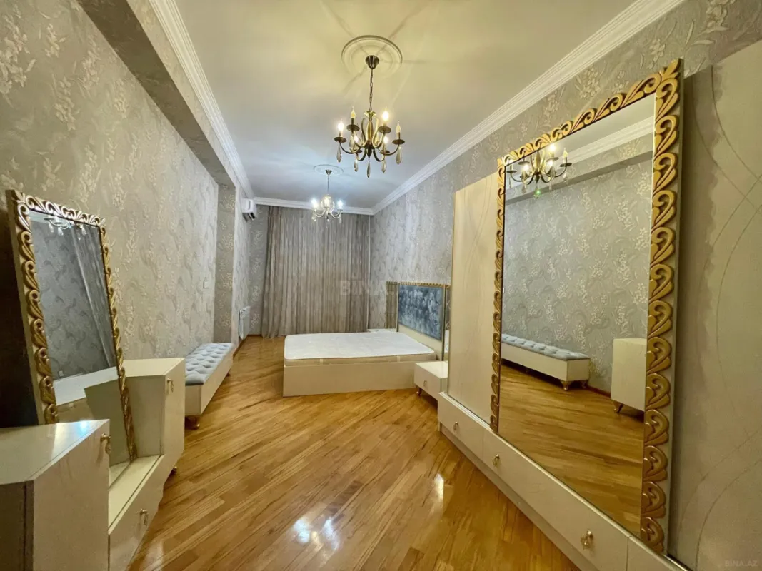 Kirayə verilir 3 otaqlı mənzil 127 m²