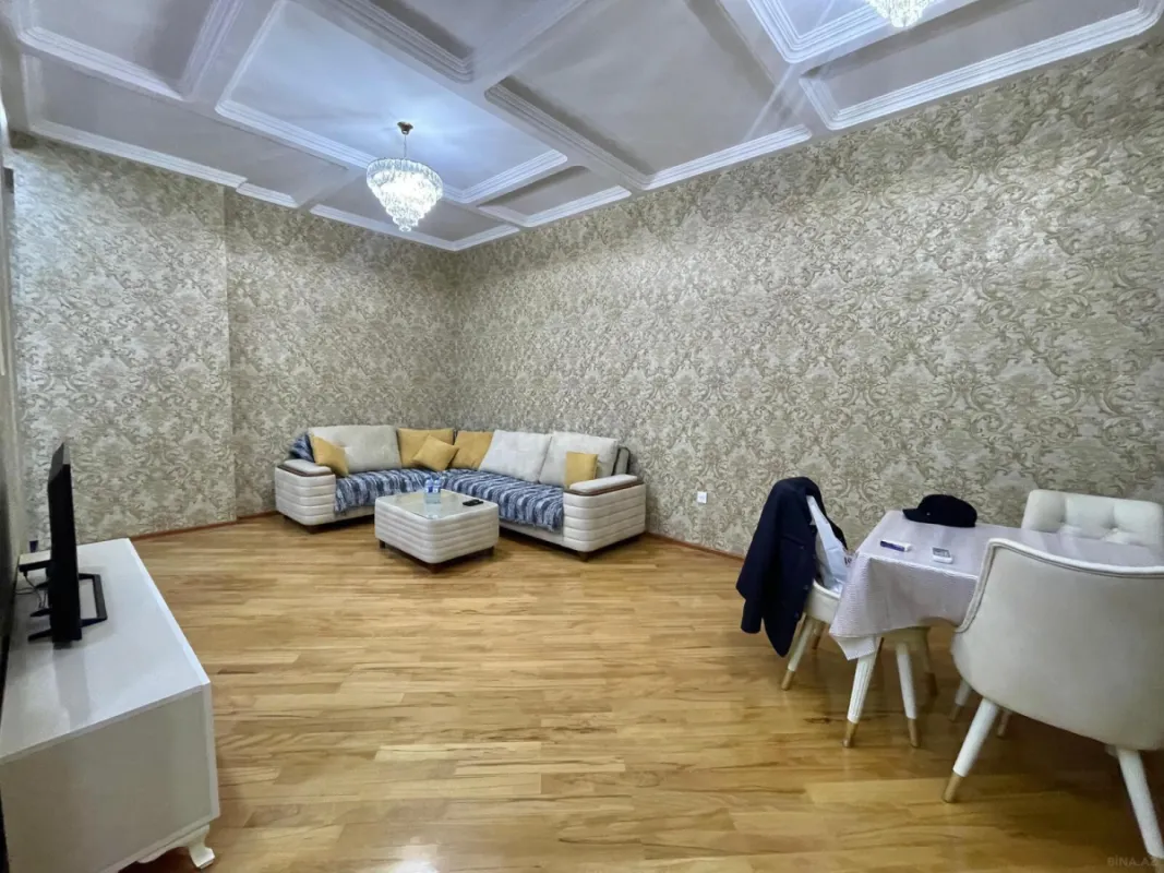 Kirayə verilir 3 otaqlı mənzil 127 m²