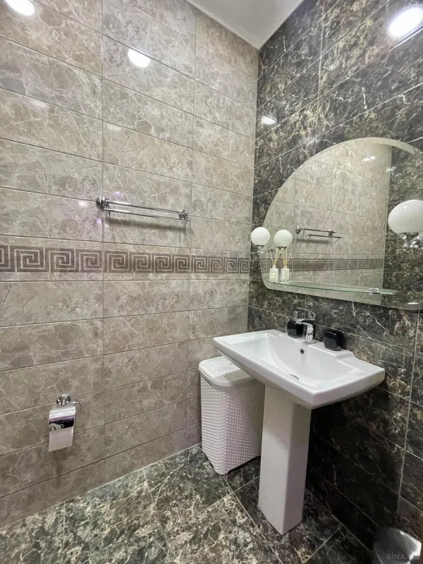 Kirayə verilir 3 otaqlı mənzil 127 m²
