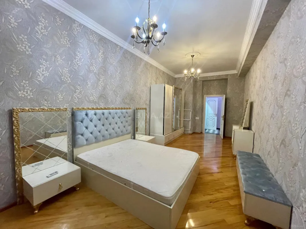Kirayə verilir 3 otaqlı mənzil 127 m²