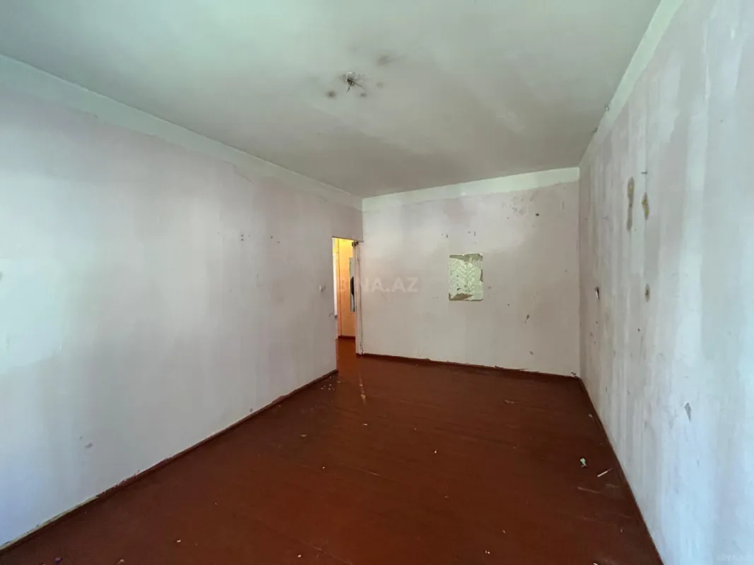 Satılır 4 otaqlı mənzil 120 m²