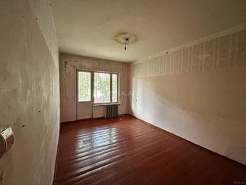Satılır 4 otaqlı mənzil 120 m²
