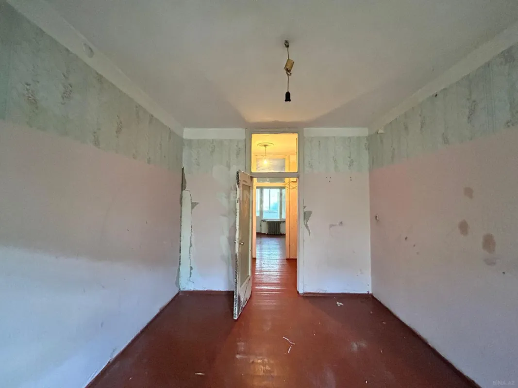 Satılır 4 otaqlı mənzil 120 m²