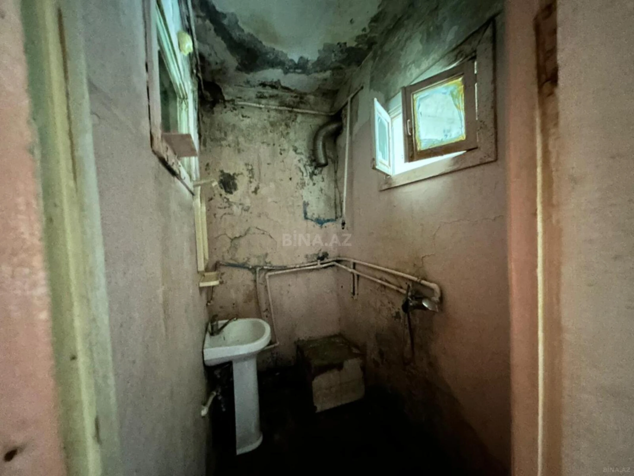 Satılır 4 otaqlı mənzil 120 m²