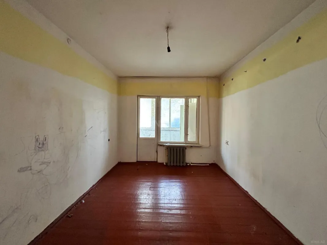 Satılır 4 otaqlı mənzil 120 m²