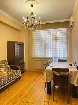 Satılır 2 otaqlı mənzil 50 m² — Bakı, İnşaatçılar 2 otaq 50.00 m²