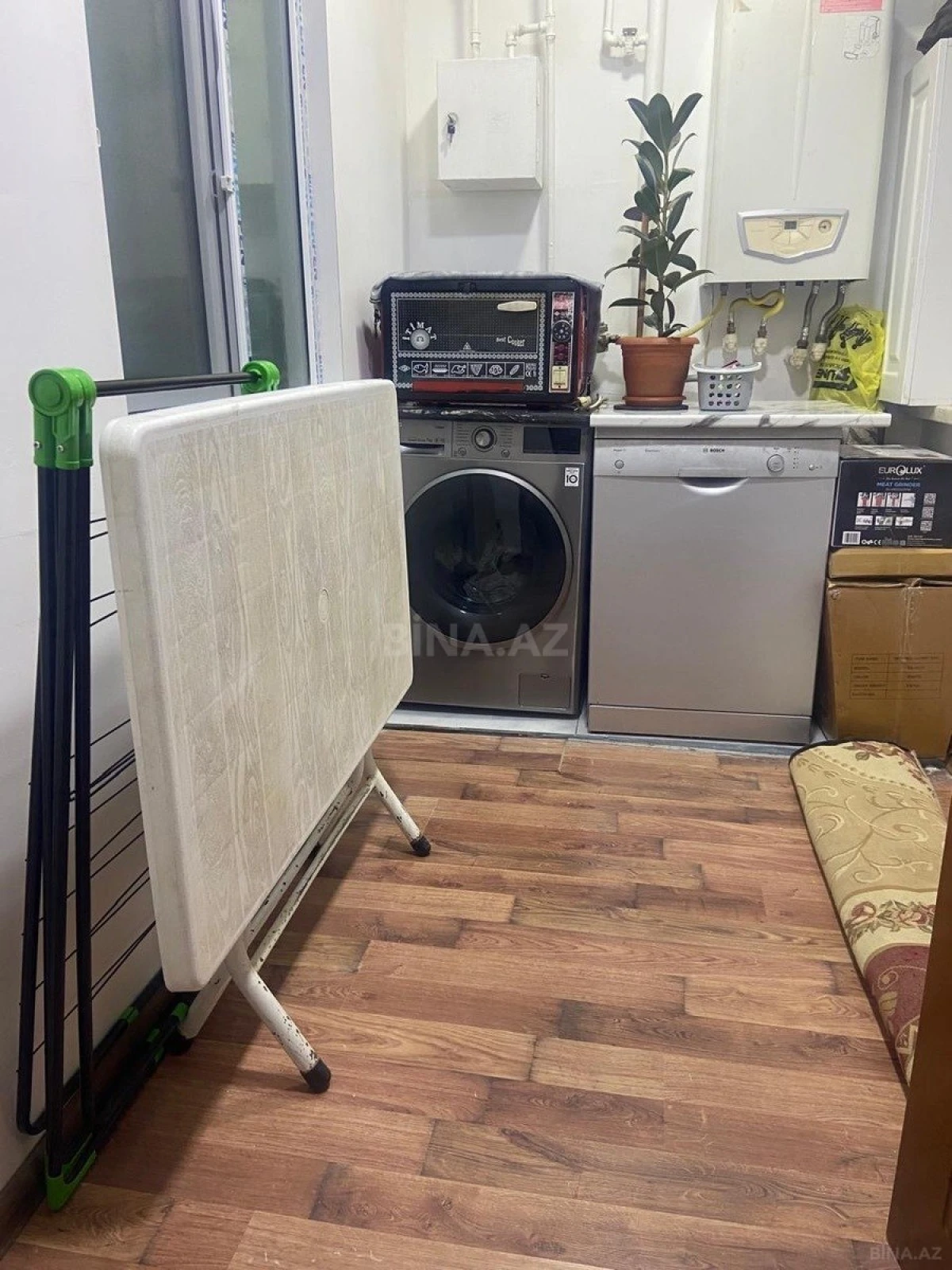 Satılır 2 otaqlı mənzil 95 m²