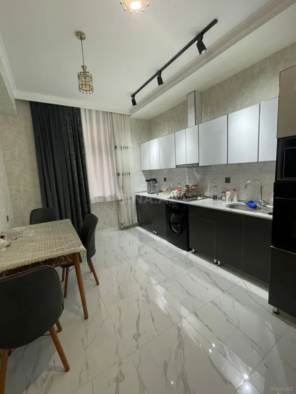 Kirayə verilir 3 otaqlı mənzil 101 m²
