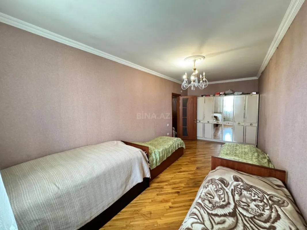 Satılır 2 otaqlı mənzil 94 m²