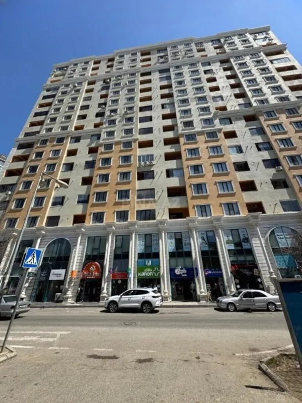 Satılır 2 otaqlı mənzil 65 m²