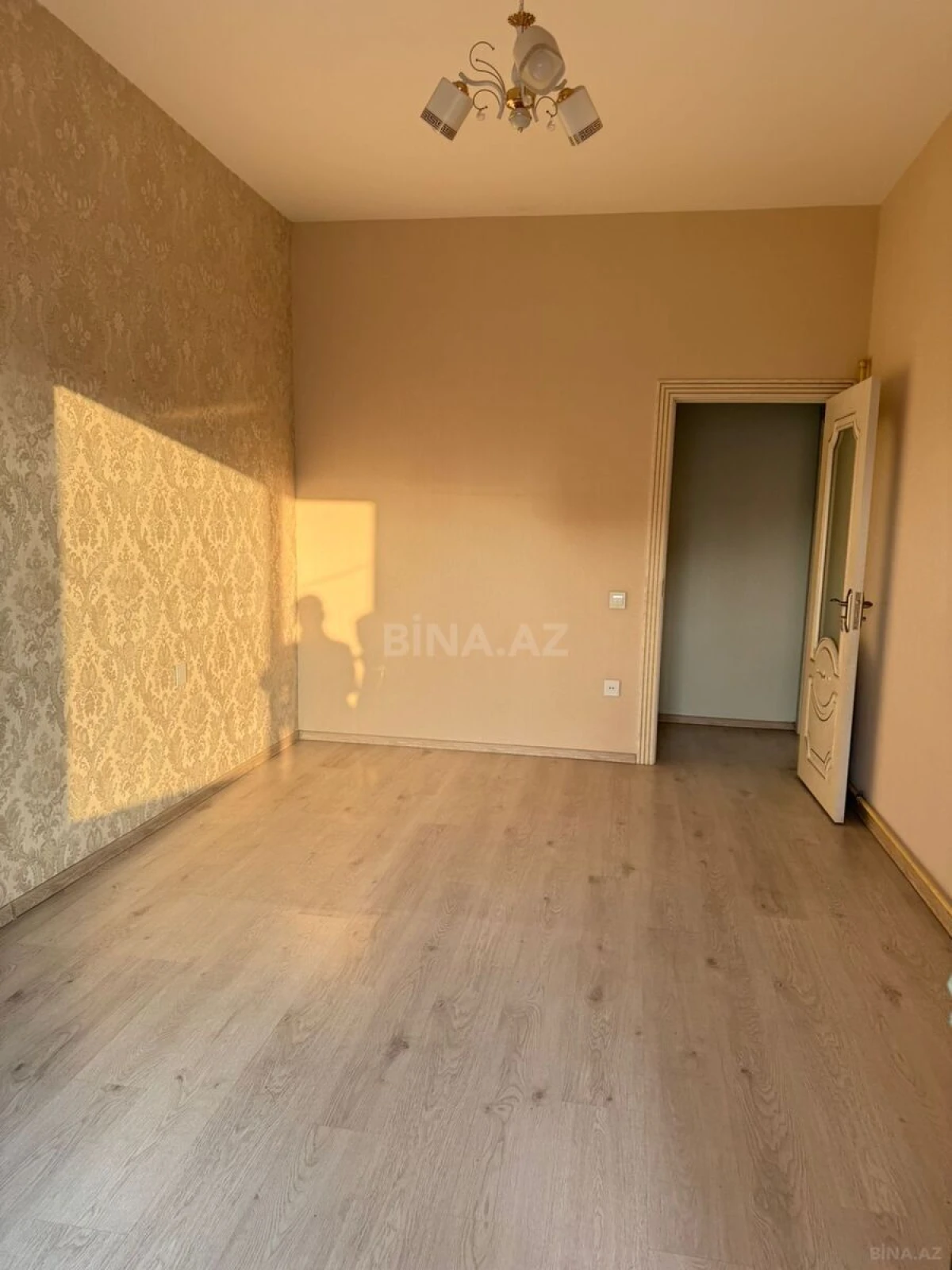 Satılır 2 otaqlı mənzil 65 m²