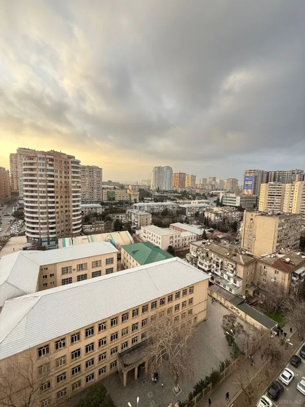 Satılır 2 otaqlı mənzil 65 m²