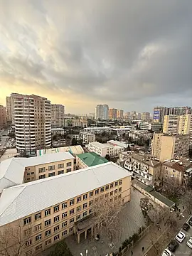 Satılır 2 otaqlı mənzil 65 m²