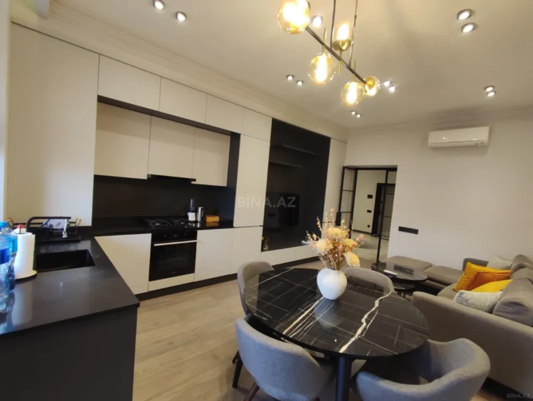Kirayə verilir 3 otaqlı mənzil 115 m²