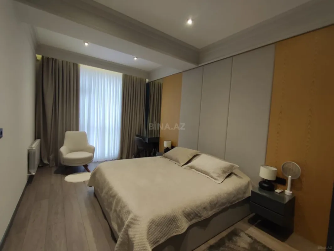 Kirayə verilir 3 otaqlı mənzil 115 m²