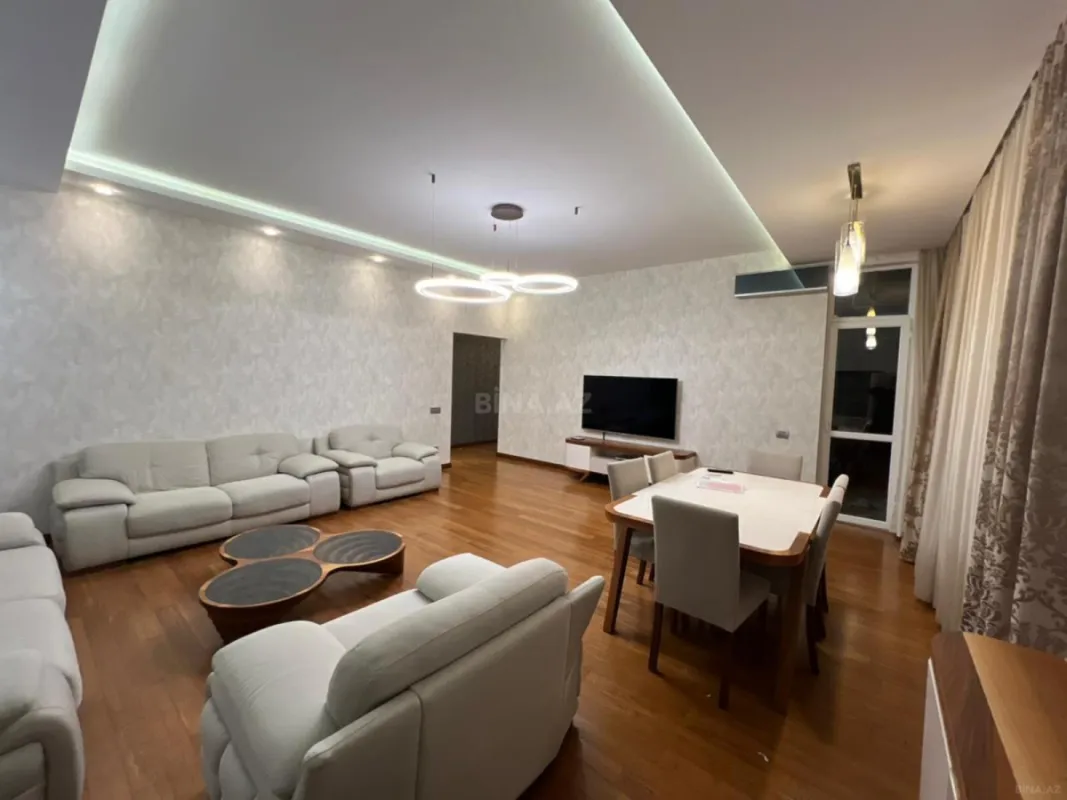Kirayə verilir 3 otaqlı mənzil 150 m²
