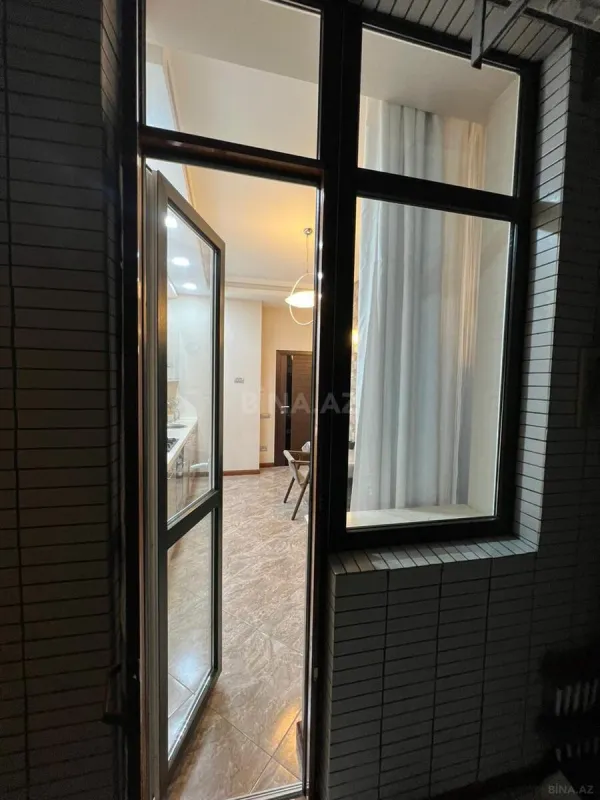 Kirayə verilir 3 otaqlı mənzil 150 m²