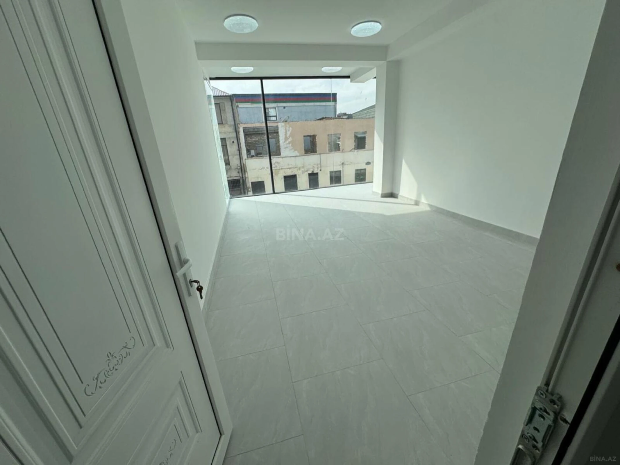 Kirayə verilir obyekt 350 m²