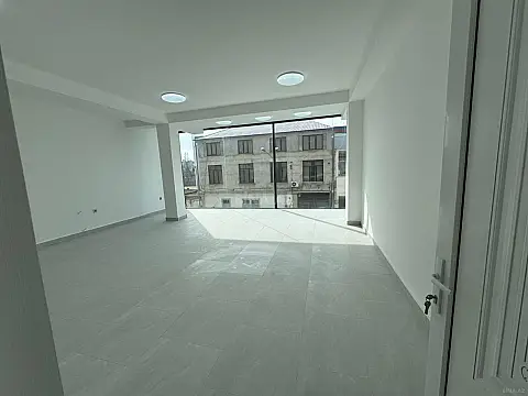 Kirayə verilir obyekt 350 m²