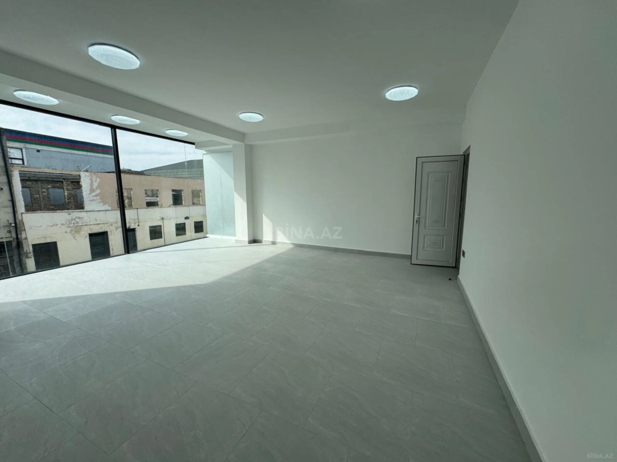 Kirayə verilir obyekt 350 m²