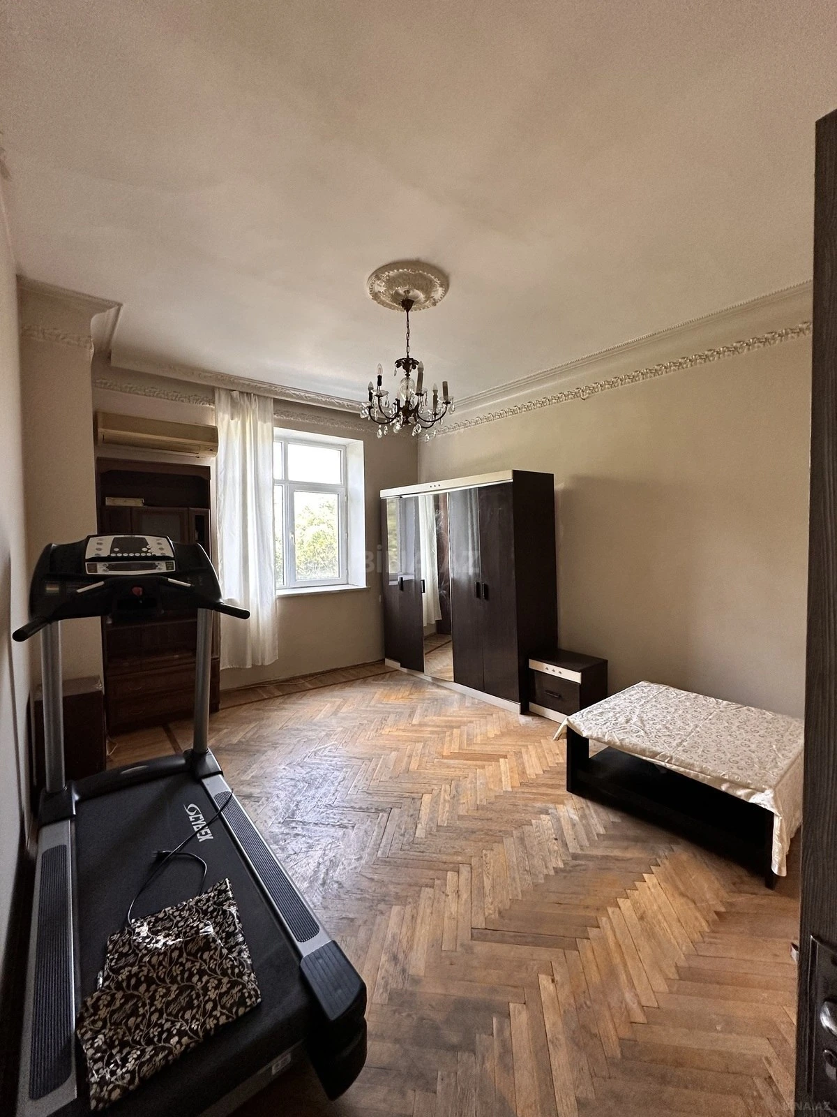 Satılır 3 otaqlı ofis 80 m²