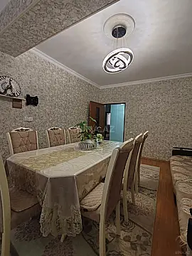 Satılır 2 otaqlı mənzil 85 m²