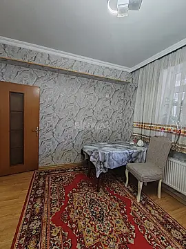 Satılır 2 otaqlı mənzil 85 m²