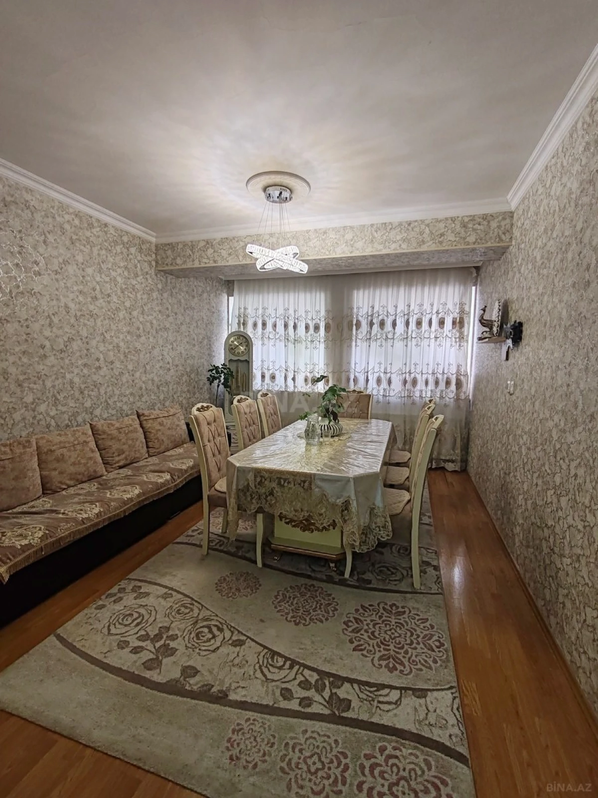Satılır 2 otaqlı mənzil 85 m²