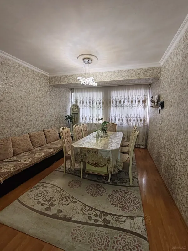 Satılır 2 otaqlı mənzil 85 m²