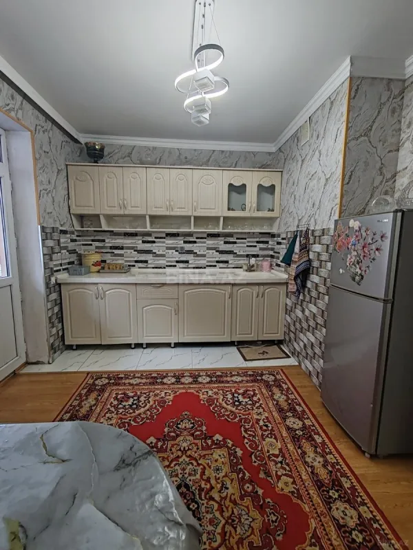 Satılır 2 otaqlı mənzil 85 m²