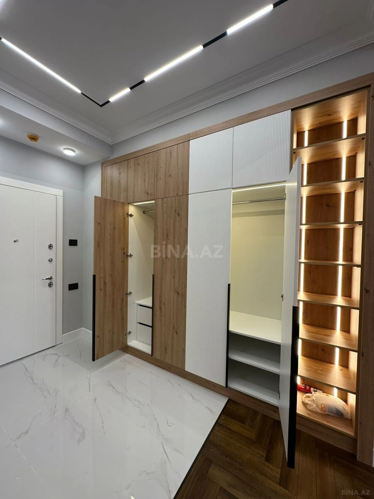 Kirayə verilir 2 otaqlı mənzil 65 m²