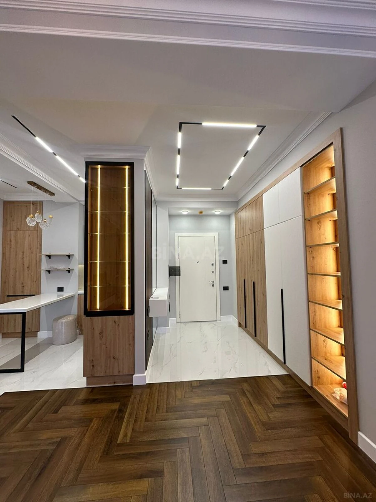 Kirayə verilir 2 otaqlı mənzil 65 m²