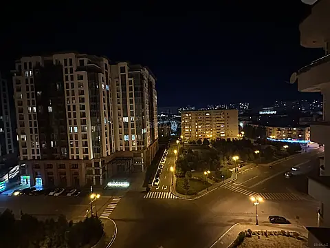 Satılır 3 otaqlı mənzil 105 m²