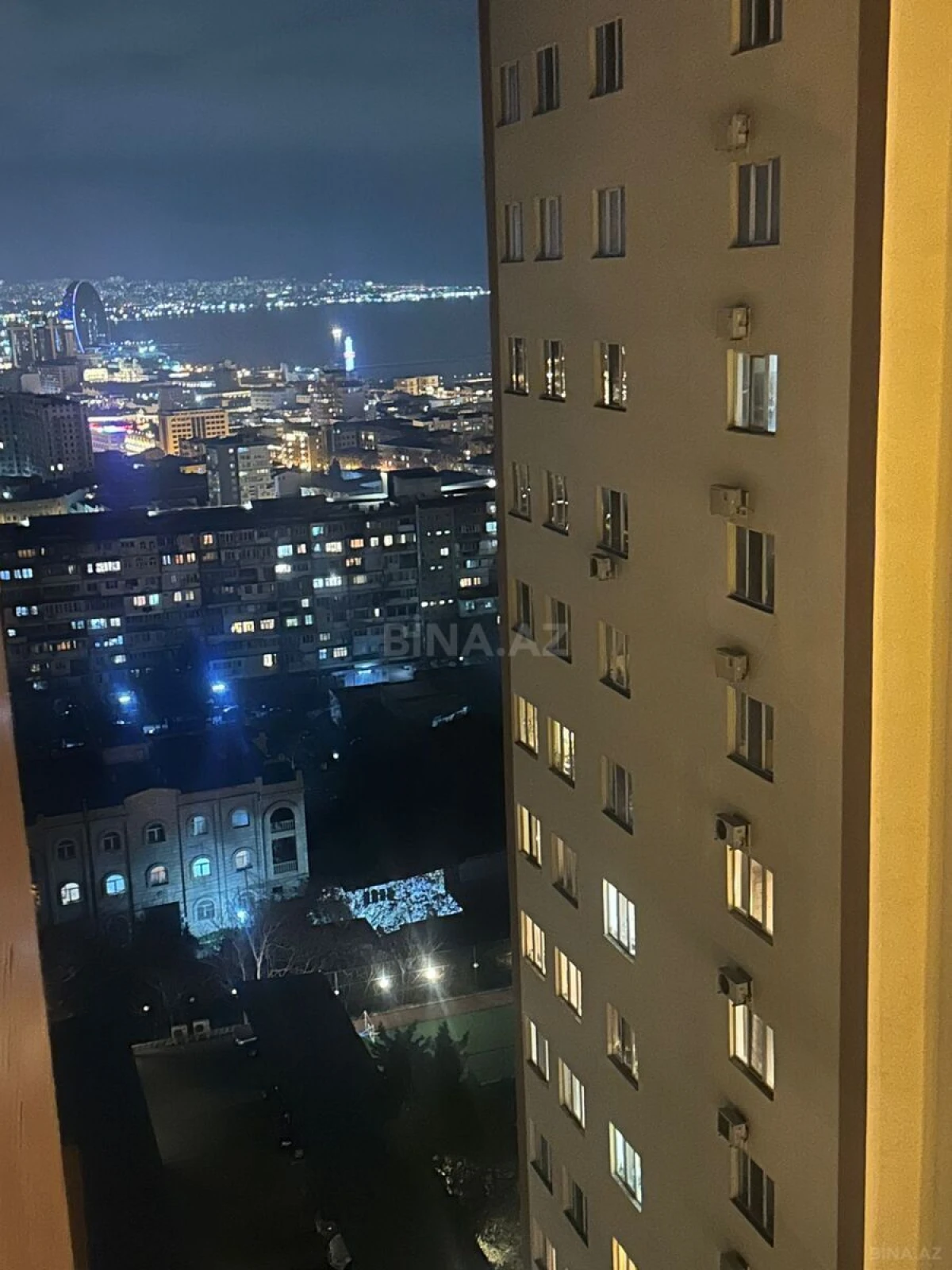 Satılır 3 otaqlı mənzil 105 m²