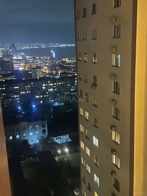 Satılır 3 otaqlı mənzil 105 m²