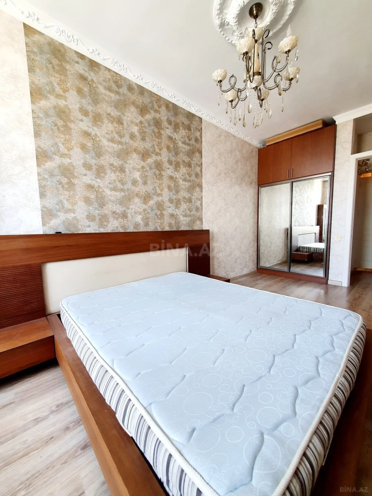 Kirayə verilir 2 otaqlı mənzil 55 m²