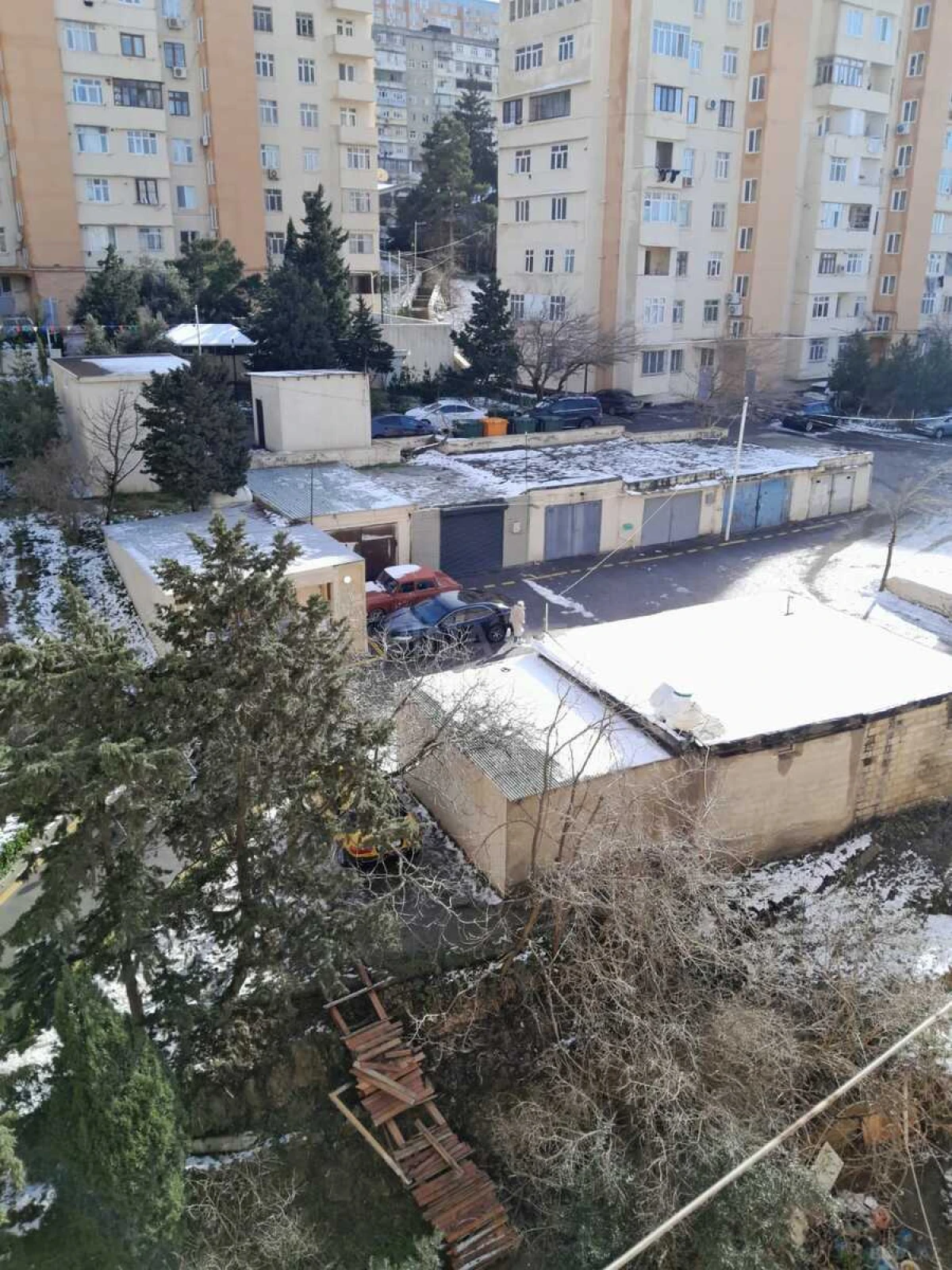 Satılır 2 otaqlı mənzil 71 m²