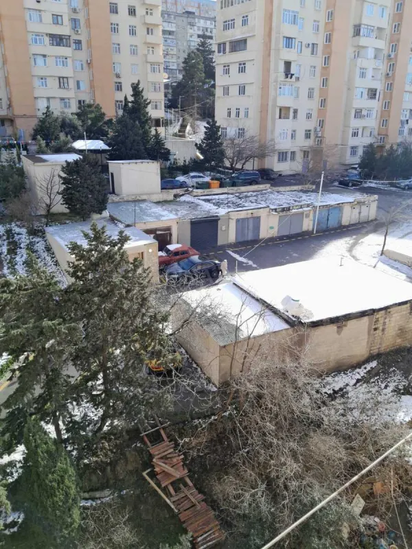 Satılır 2 otaqlı mənzil 71 m²