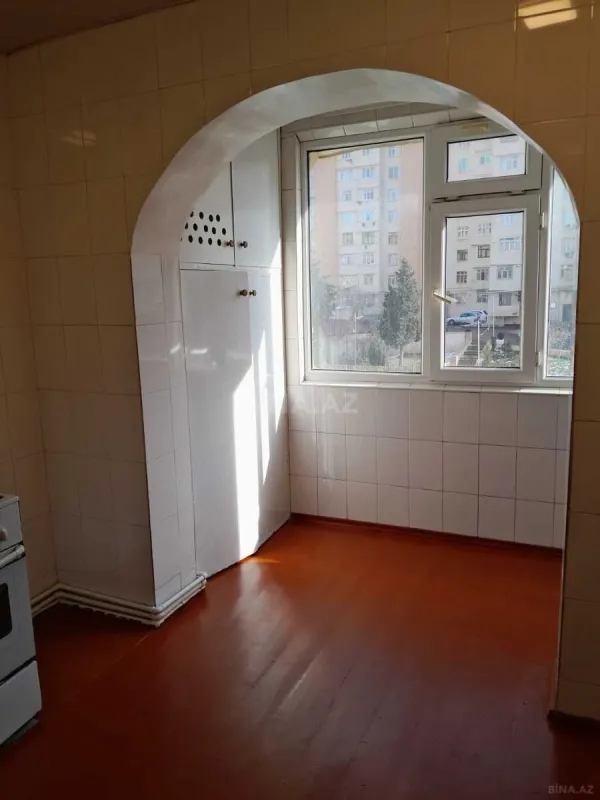 Satılır 2 otaqlı mənzil 71 m²