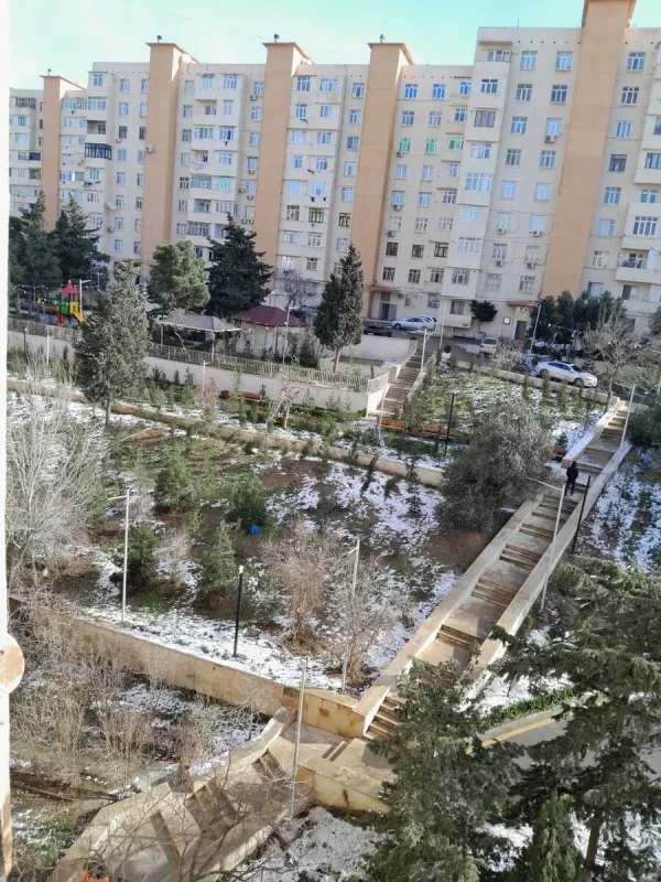 Satılır 2 otaqlı mənzil 71 m²
