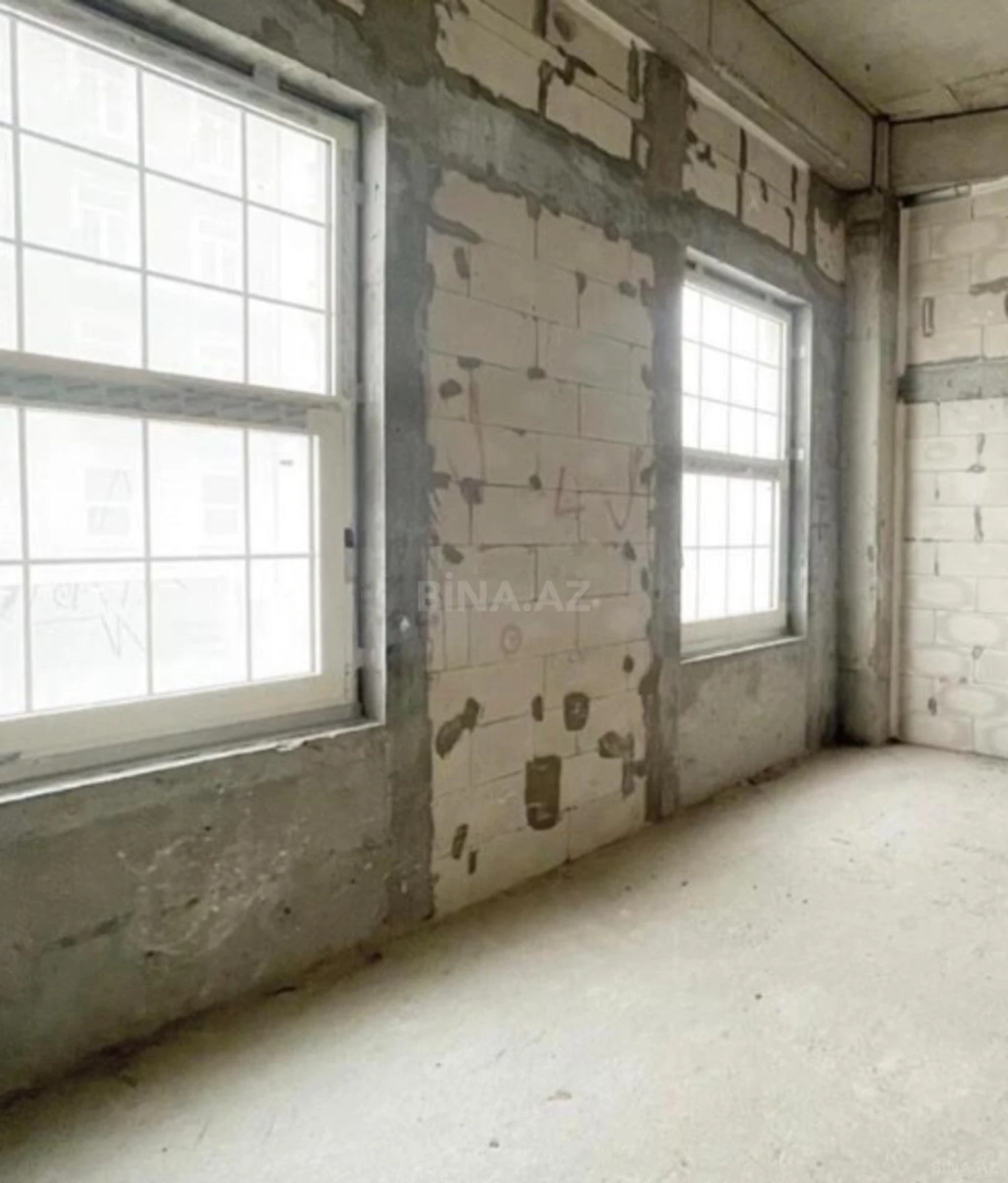 Satılır 2 otaqlı mənzil 60 m²