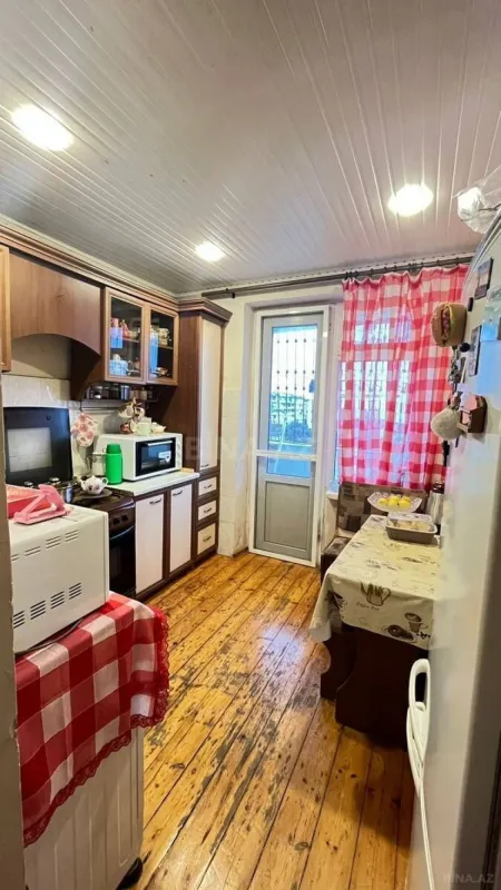 Satılır 3 otaqlı mənzil 65 m²