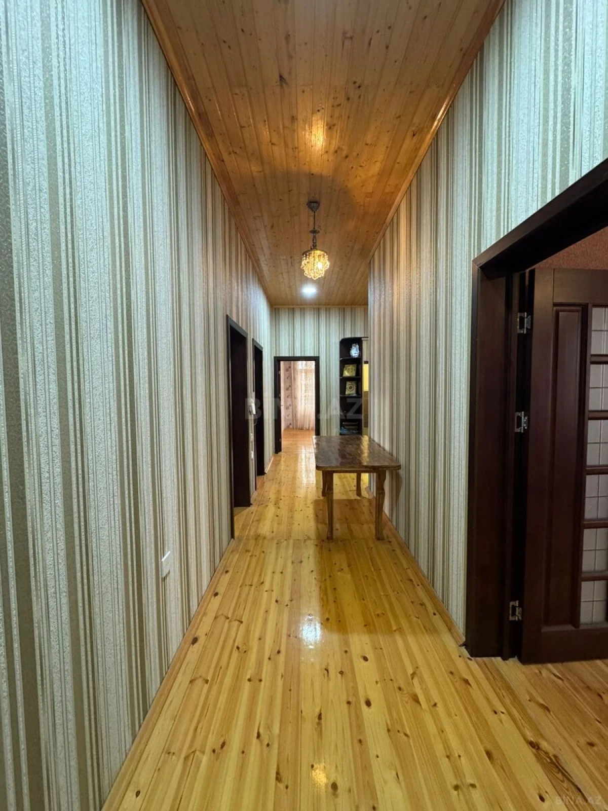 Satılır 4 otaqlı həyət evi 278 m²