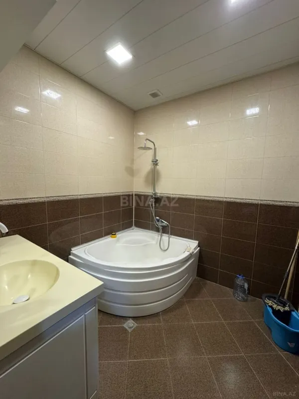 Satılır 4 otaqlı həyət evi 278 m²