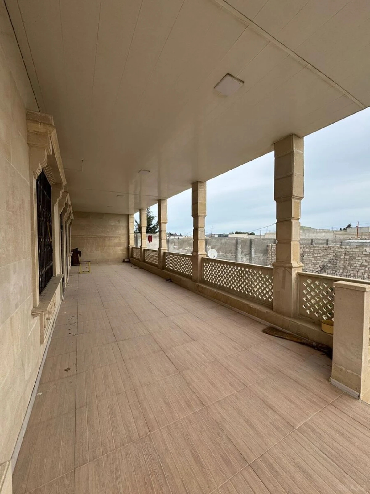 Satılır 4 otaqlı həyət evi 278 m²